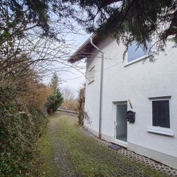 Ihr neues Familienglück – gepflegtes Reihenendhaus mit Balkon & Platz zum Leben – Nähe Puderbach!!