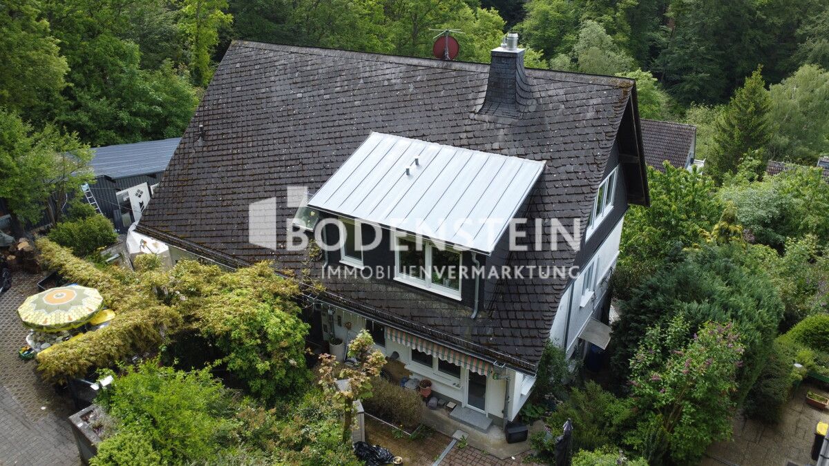 Luftaufnahme Blick von der Höhenstraße auf das Haus