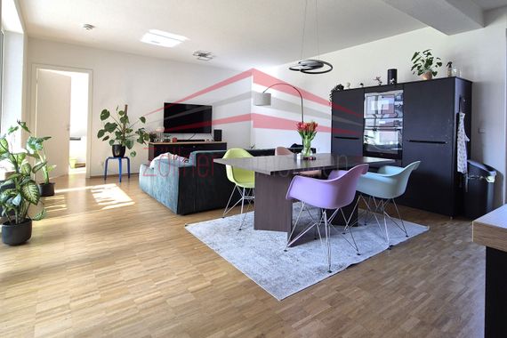 Moderne 4-Zimmer-Erdgeschosswohnung mit Terrasse, Gartenanteil und Tiefgarage zentral in Aalen