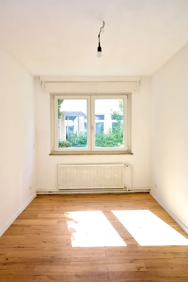 Büro/ Schlafzimmer