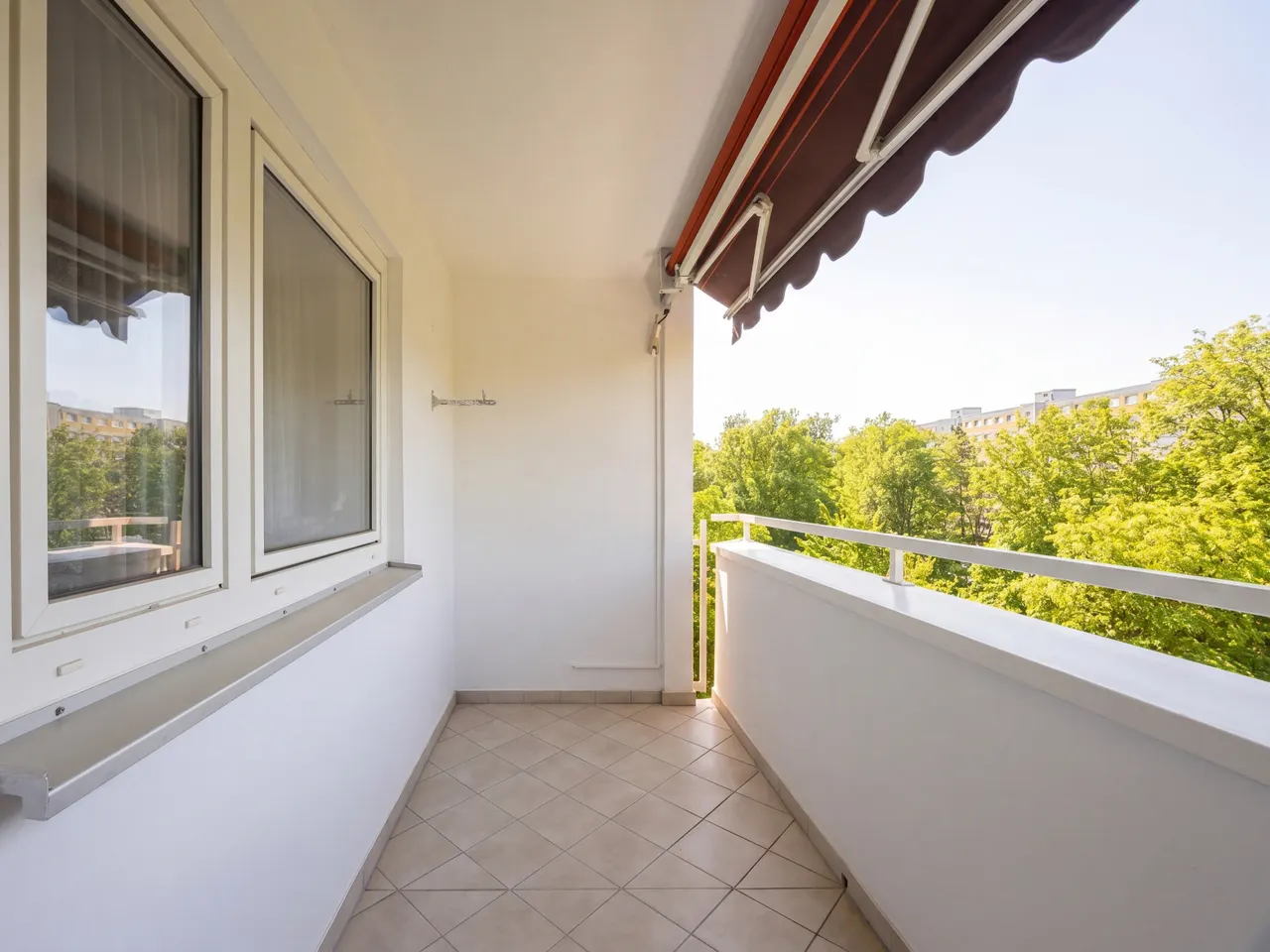 Sonniger Westbalkon