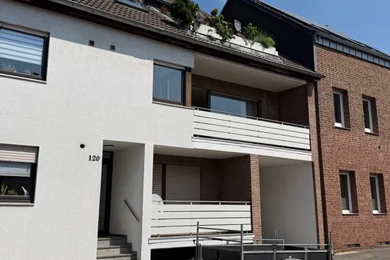 Gepflegte 3-Zimmer-Eigentumswohnung mit Balkon und Garage in Mönchengladbach-Giesenkirchen