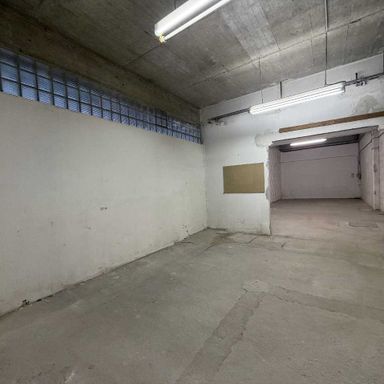 Geschlossene und gut erreichbare Lagerfläche in Ratingen-Mitte