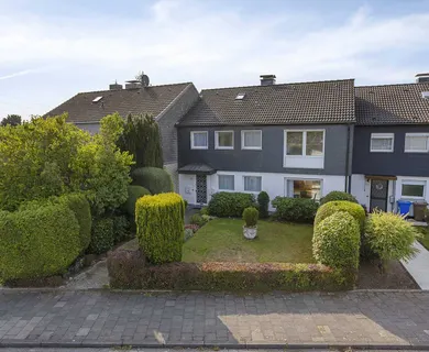 Geräumiges Ein-/Zweifamilienhaus mit Garage in Ratingen-Breitscheid