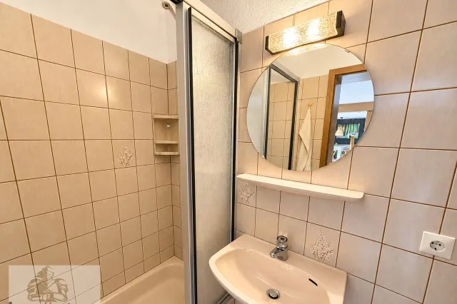 Badezimmer 2