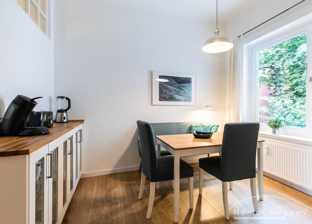 K&uuml;che mit Essbereich