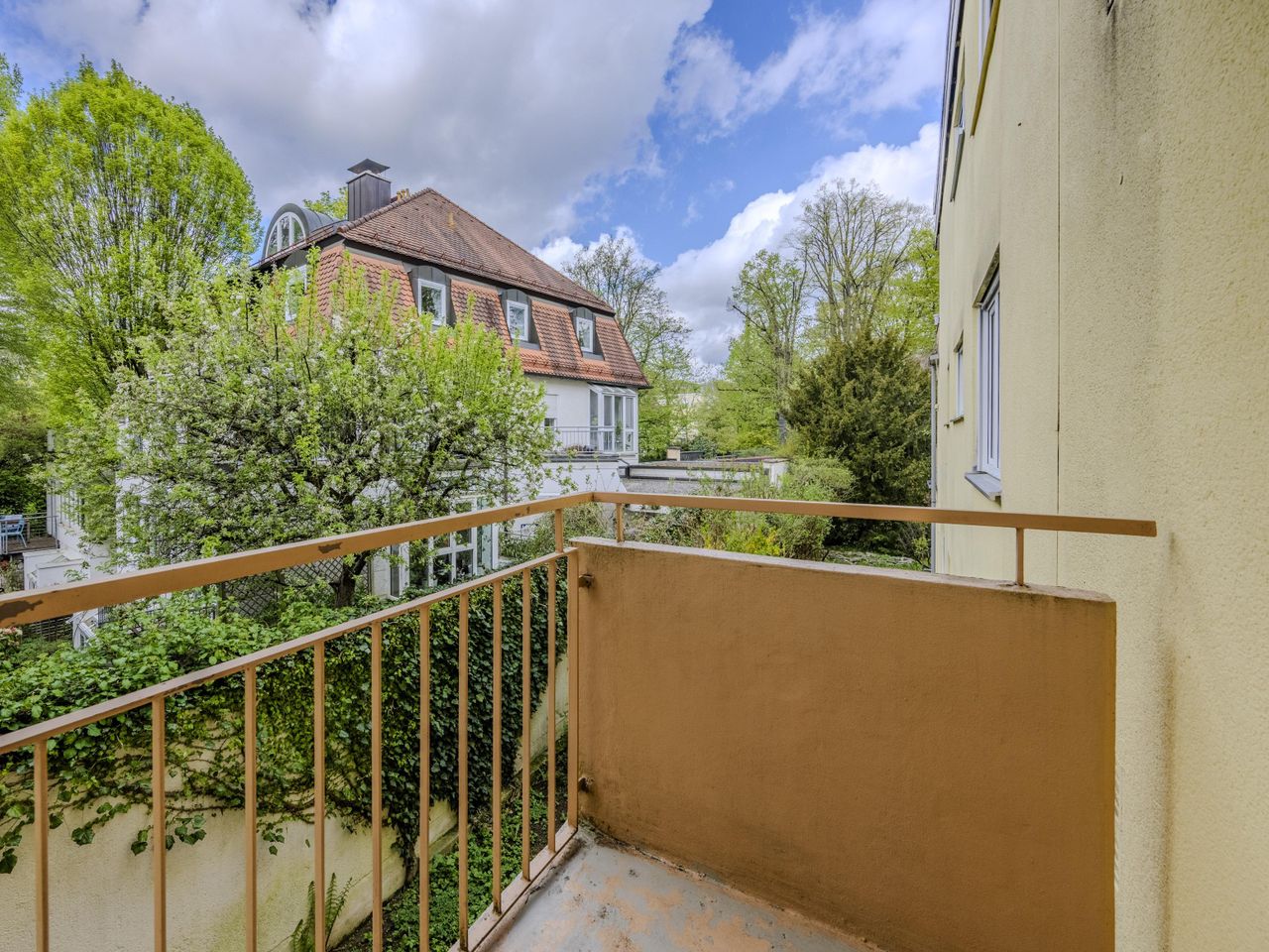 Zweiter Balkon