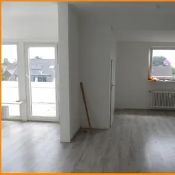 *** Sonnige Maisonette – Wohnung mit Loggia ***