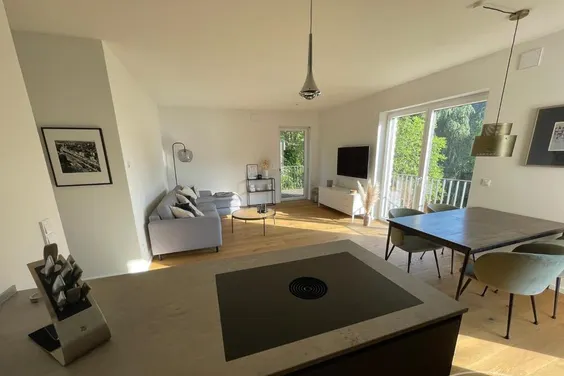 Luxuswohnung mit zwei Zimmern, Ostseeblick, Garagenstellplatz und Glasfaser
