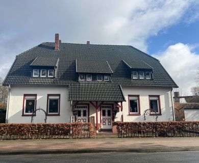 „Mit über 100 Jahren immer noch gut in Schuß“ 
Doppelhaus mit besonderem Flair und viel Potenzial