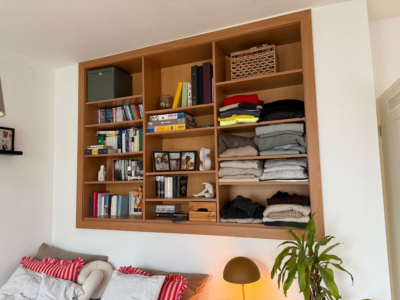 gepflegte 1 ZKB/Balkon-Wohnung mit Einbauküche - Foto 1