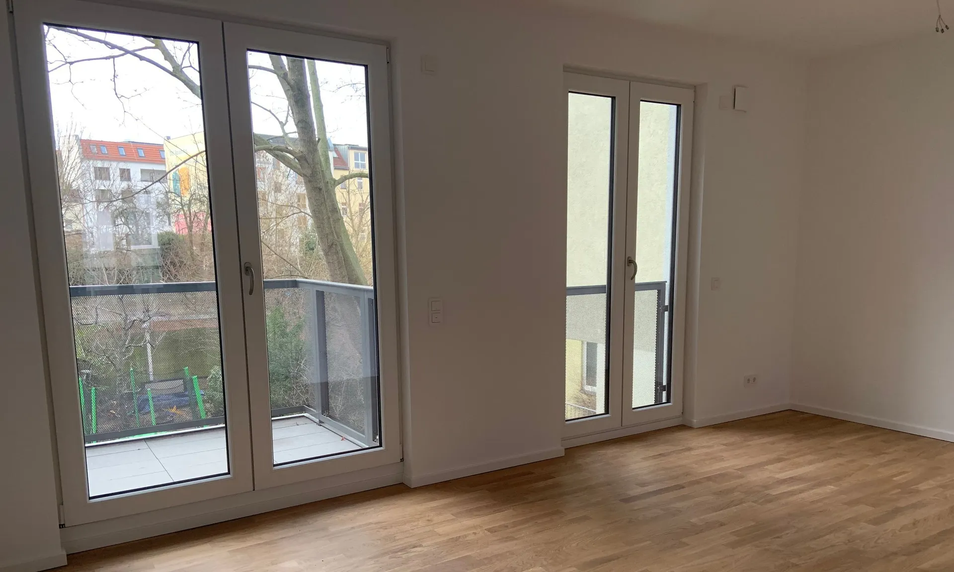 Luxuriöser Neubau –  Lichtdurchflutete 3 Zimmer Wohnung!