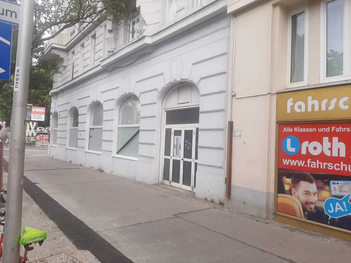 MARGARETENGÜRTEL/SCHÖNBRUNNERSTRASSE: Unbefristetes 153 m2 Souterrainlokal, Gesamtmiete € 1.500,--