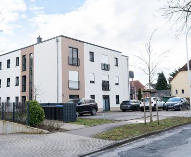neuwertige Erdgeschosswohnung
