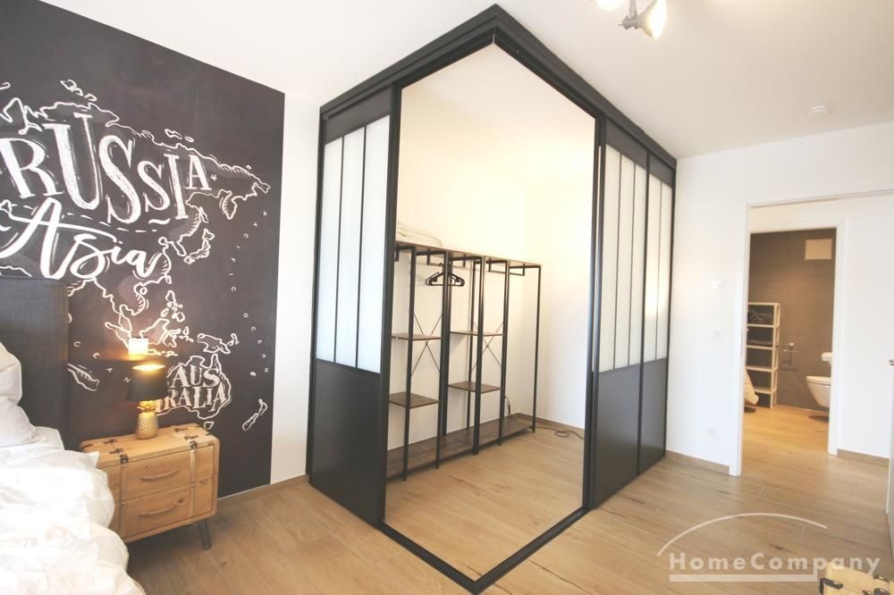 Schlafzimmer mit Ankleide