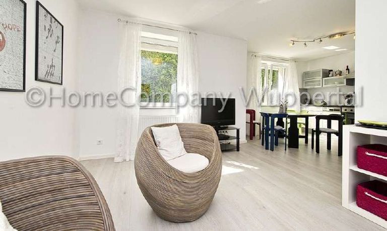 Moderne Komfortwohnung mit kleiner Terrasse und Internetzugang in Uninähe - Foto 2