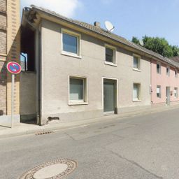 Freiraum für Ihre Vision: Charmantes Sanierungsprojekt mit Scheune & ca. 662 m² Grundstück