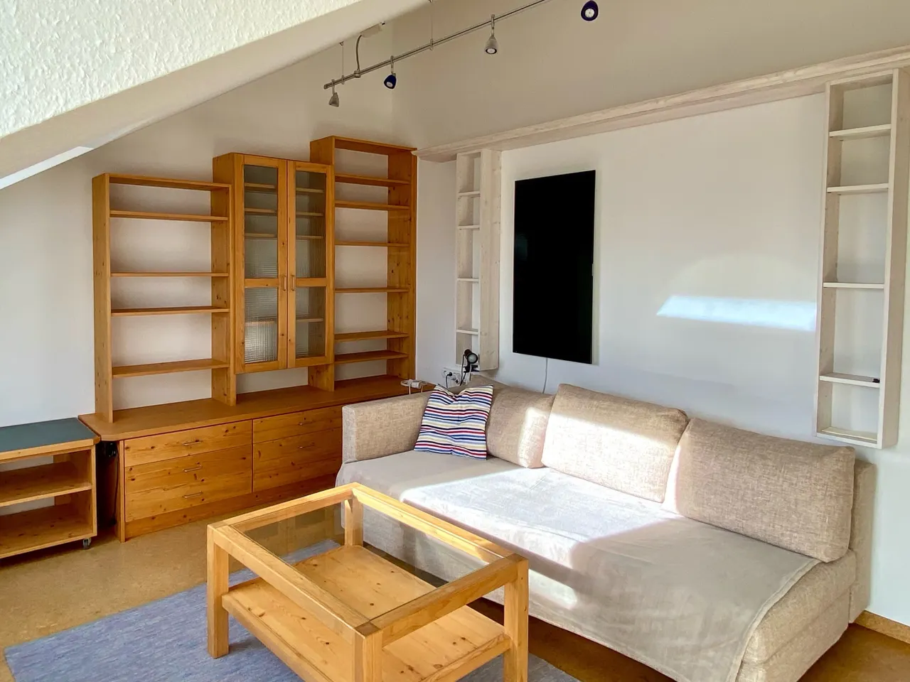 Wohn-/ Esszimmer