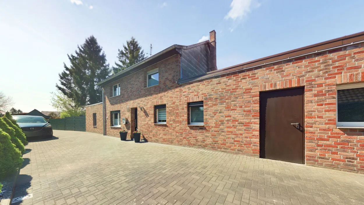 Kleines Schmuckstück, großes Glück: 93 m² Wohnfläche & 742 m² Traumgrundstück verteilt auf 4 Zimmer