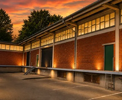 Halle 500m² mit Rampe auf der Gladbacher Str. in Krefeld