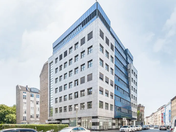 Tiefgaragen-Stellplätze zur Vermietung!