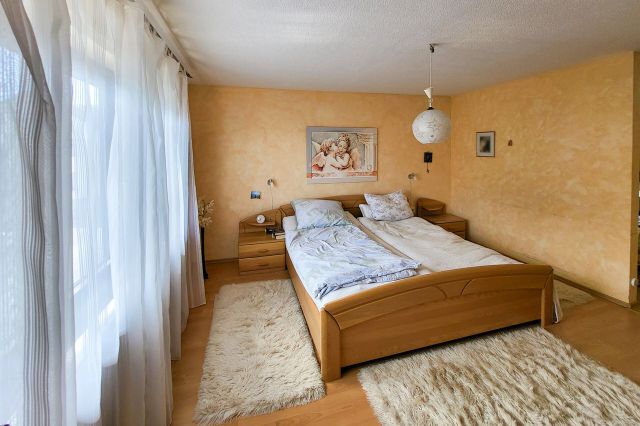 Zimmer 2 OG