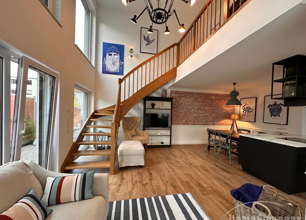 Wohn-Essbereich mit offener K&uuml;che