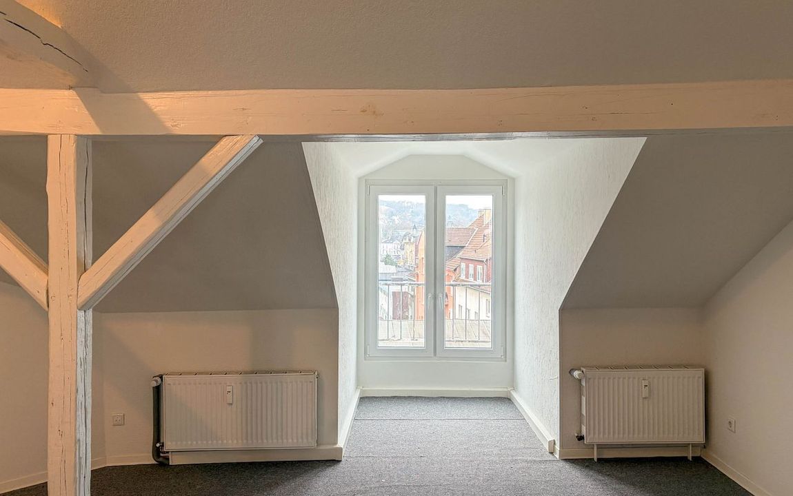 Außergewöhnlich Wohnen unterm Dach: Mietwohnung mit vier Zimmern in zentraler Lage von Gevelsberg