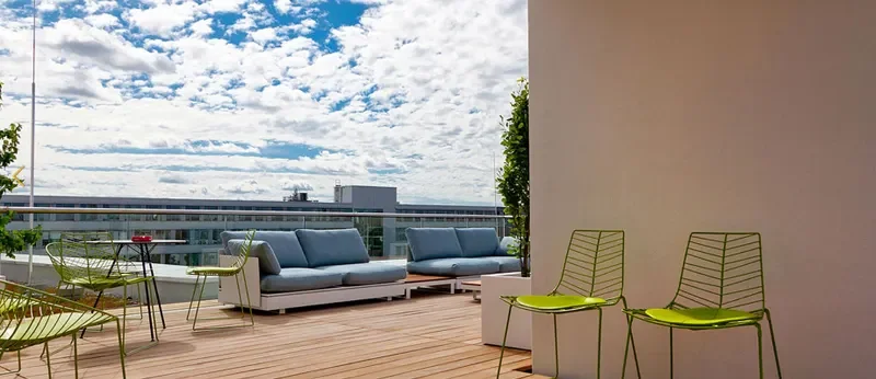 Terrasse (©Deka Immobilien)