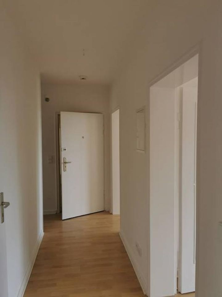 Einziehen und wohlfühlen: Moderne 3-Zimmer-Wohnung - Photo 4