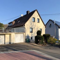 Gemütliches Zuhause mit Einliegerwohnung, Sauna & großem Garten für Ihre Ideen!