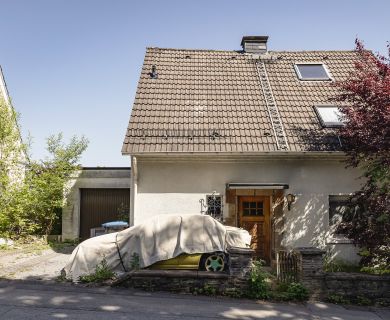 Handwerkerobjekt in Gevelsberg: Modernisierungsbedürftiges Einfamilienhaus mit großem Grundstück