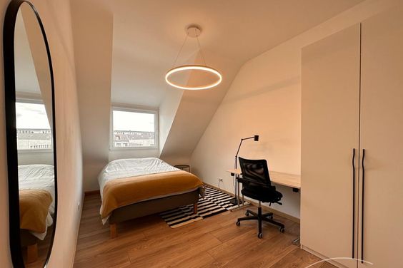 Modernes WG-Zimmer in Alt -Saarbrücken