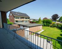 ... mit Zugang zum Balkon