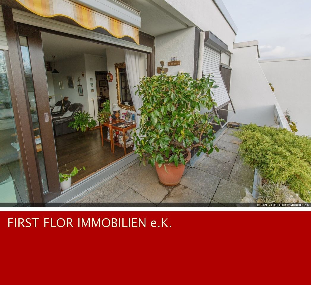 Südterrasse mit Schiebetür