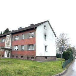 5-Familienhaus mit 2 Garagenhöfen (28 Garagen) in Gladbeck!