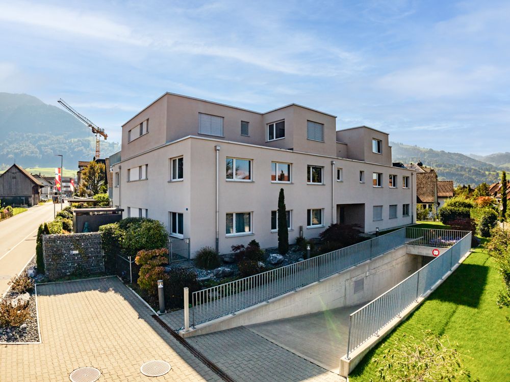 Moderne 2.5-Zi-Gartenwohnung an zentraler Lage in Siebnen SZ