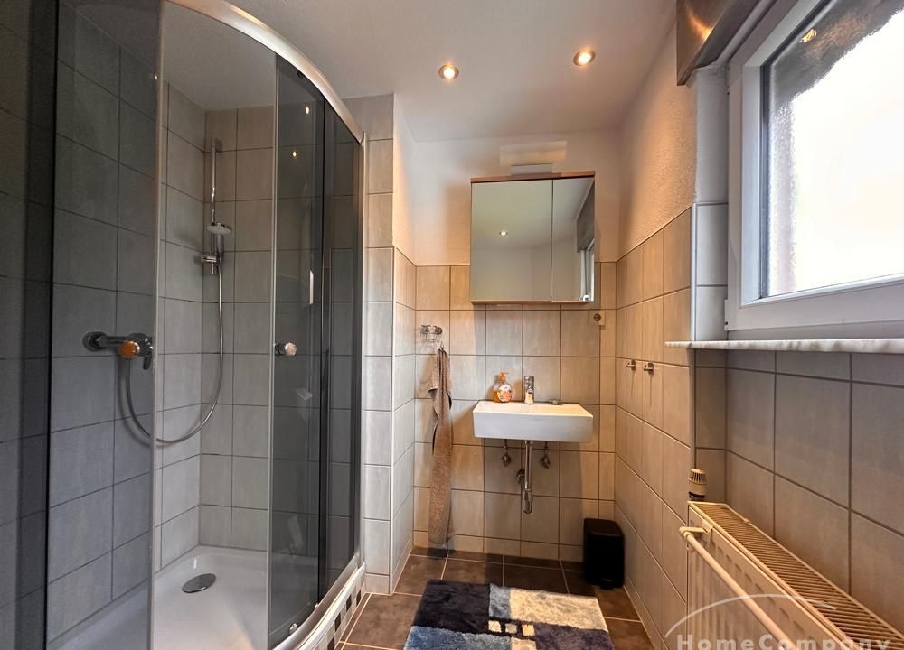 Tageslichtbad mit Dusche