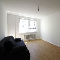 Teilgewerbliche Nutzung! Teilmöblierte 2-Zimmer Wohnung in der Spandauer Altstadt!