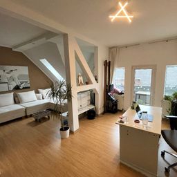 Düsseldorf-Unterbilk! 2-Zimmer-Altbauwohnung mit Wohnküche nähe Lorettostraße!