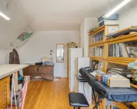 Büro (DG)