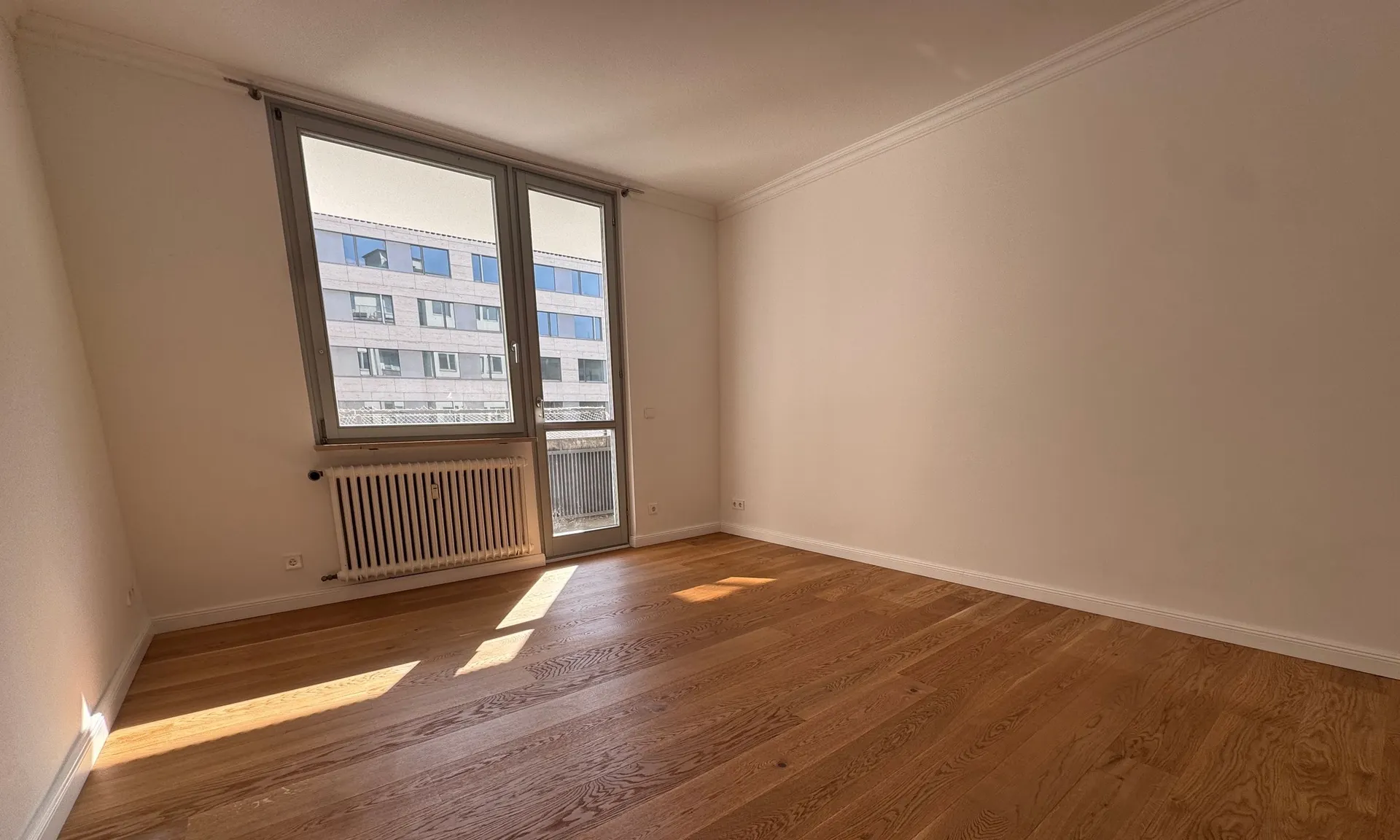 Modernes Wohnen mit Stil – lichtdurchflutete Wohnung im Zentrum Charlottenburgs!