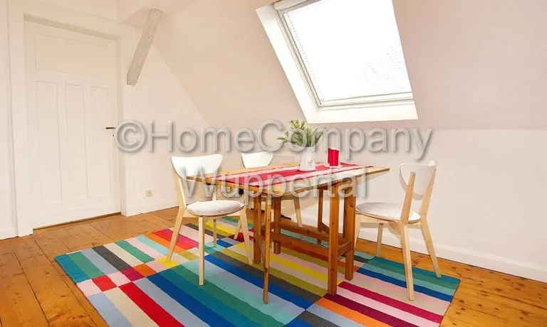 Moderne Dachgeschosswohnung mit DSL und PKW-Stellplatz in W-Ronsdorf - Foto 3