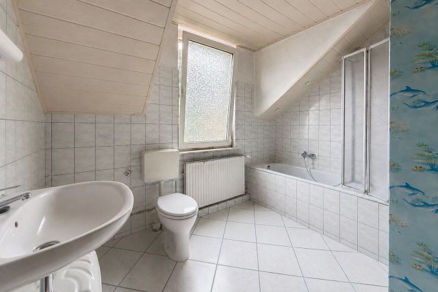 Badezimmer DG 