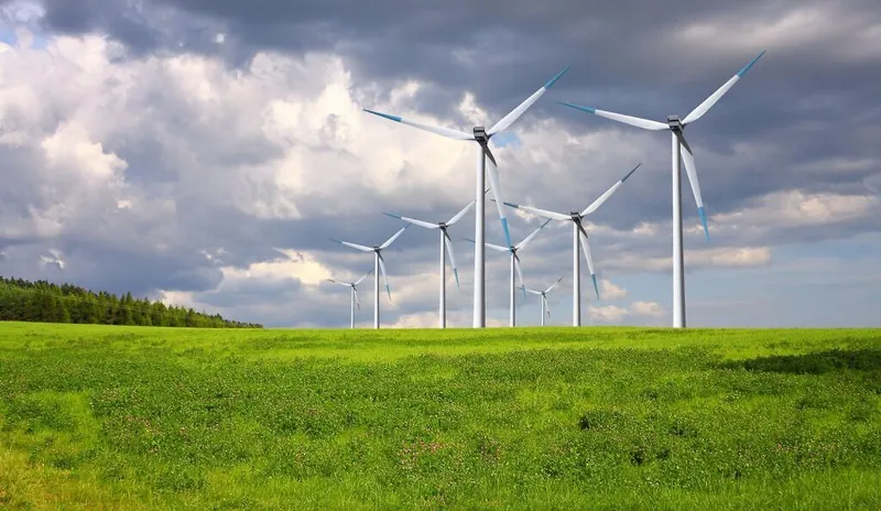 Stromerzeugung: Mehr als 60 % aus erneuerbaren Energien