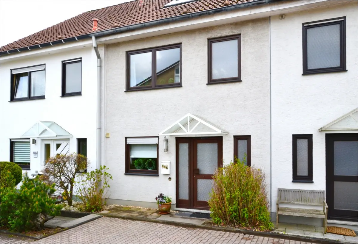 Gepflegtes Reihenmittelhaus