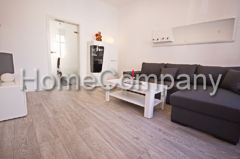 Wohnzimmeransicht5