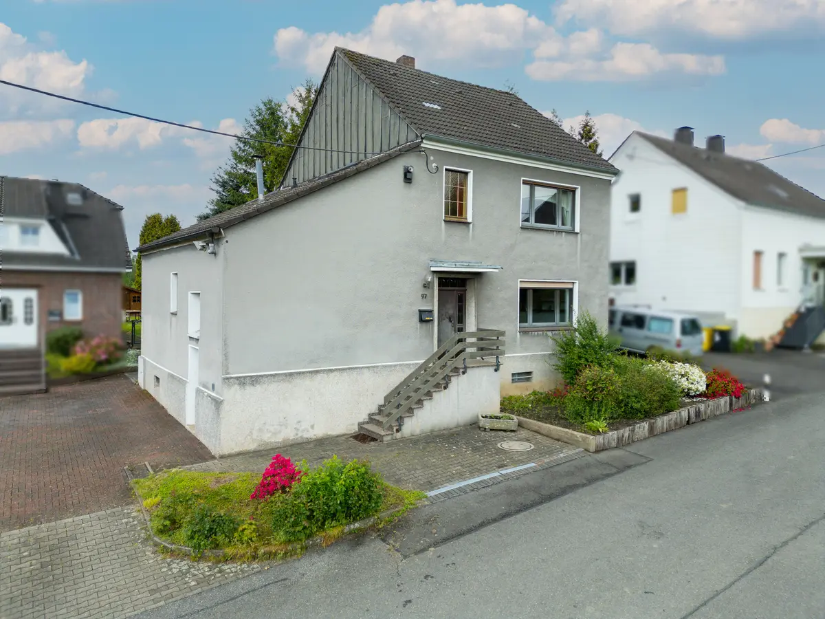 Haus Vorderansicht 