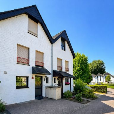 Charmantes Reihenmittelhaus in begehrter Wohnlage von Haan!