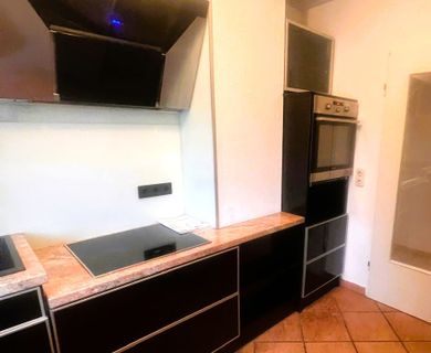 Stadt Blankenberg – Ideal für 1-3 Personen! 3-Zimmer-Dachgeschoßwohnung im ruhigen 3-Familienhaus - Photo 1